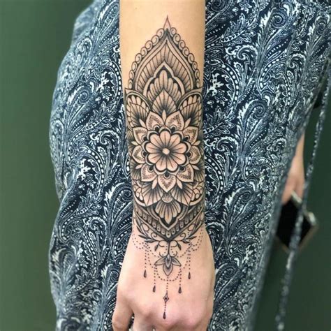 mandala tattoo frauen|mandala tattoo styles.